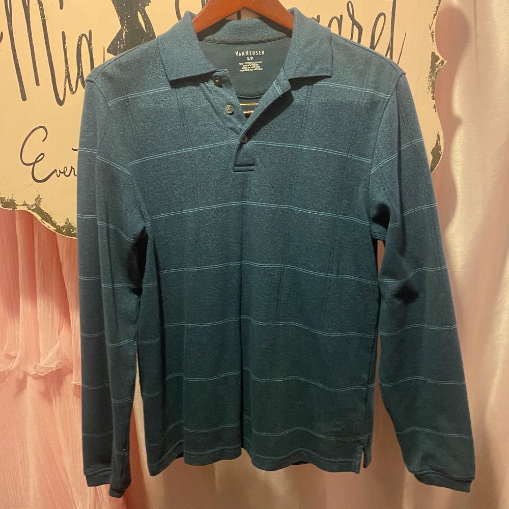 Men Van-Heusen long sleeve checkered polo size small